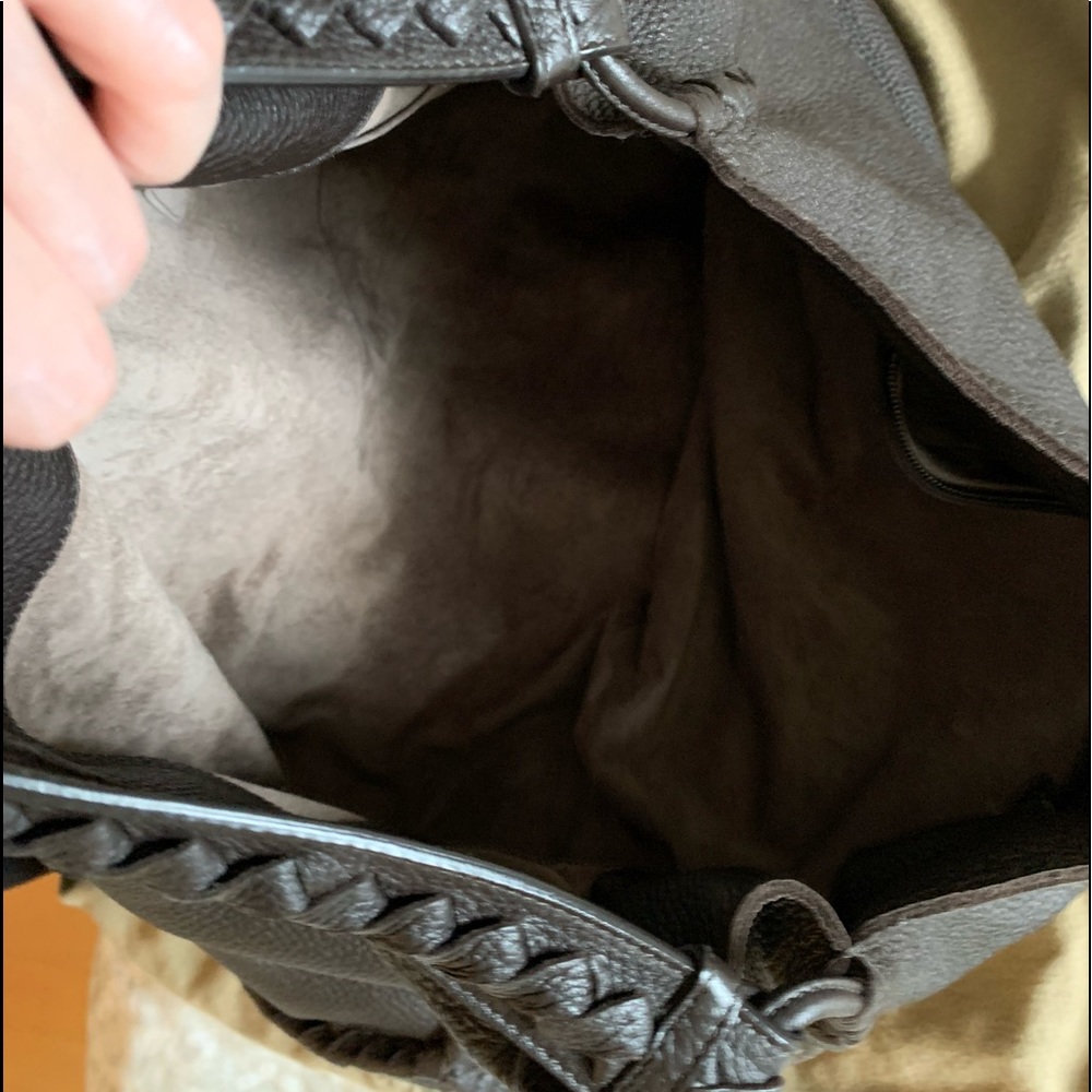 Bottega Veneta Open Hobo Cervo with
Intrecciato Detail - Picture 11 of 17